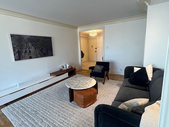 4th image of 300 E 40th St APT 32B