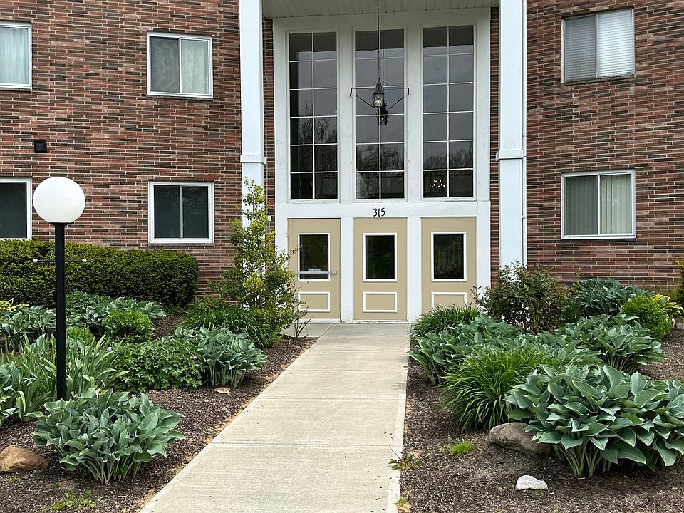 1st image of 315 Solon Rd APT 205