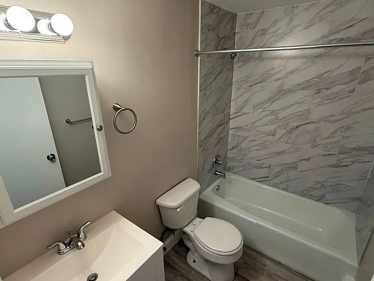 Henry Terrace 3 — Photo 11