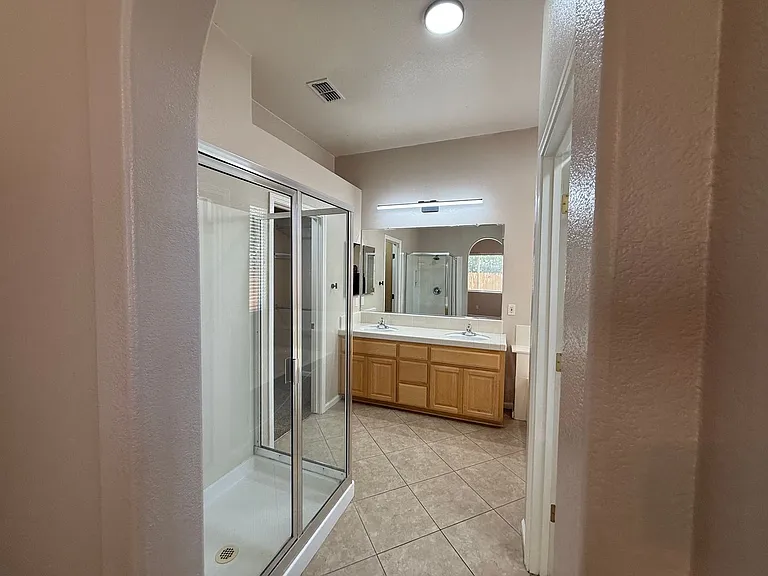 3113 Alpha Ct — Photo 37