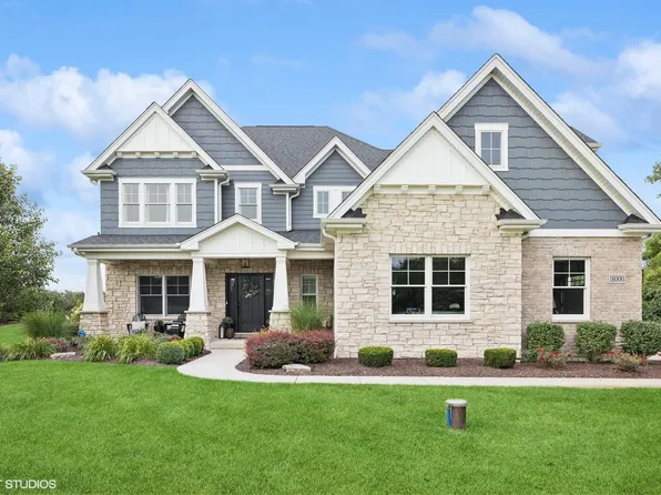 18000 S Crystal Lake Dr, Mokena, IL 60448