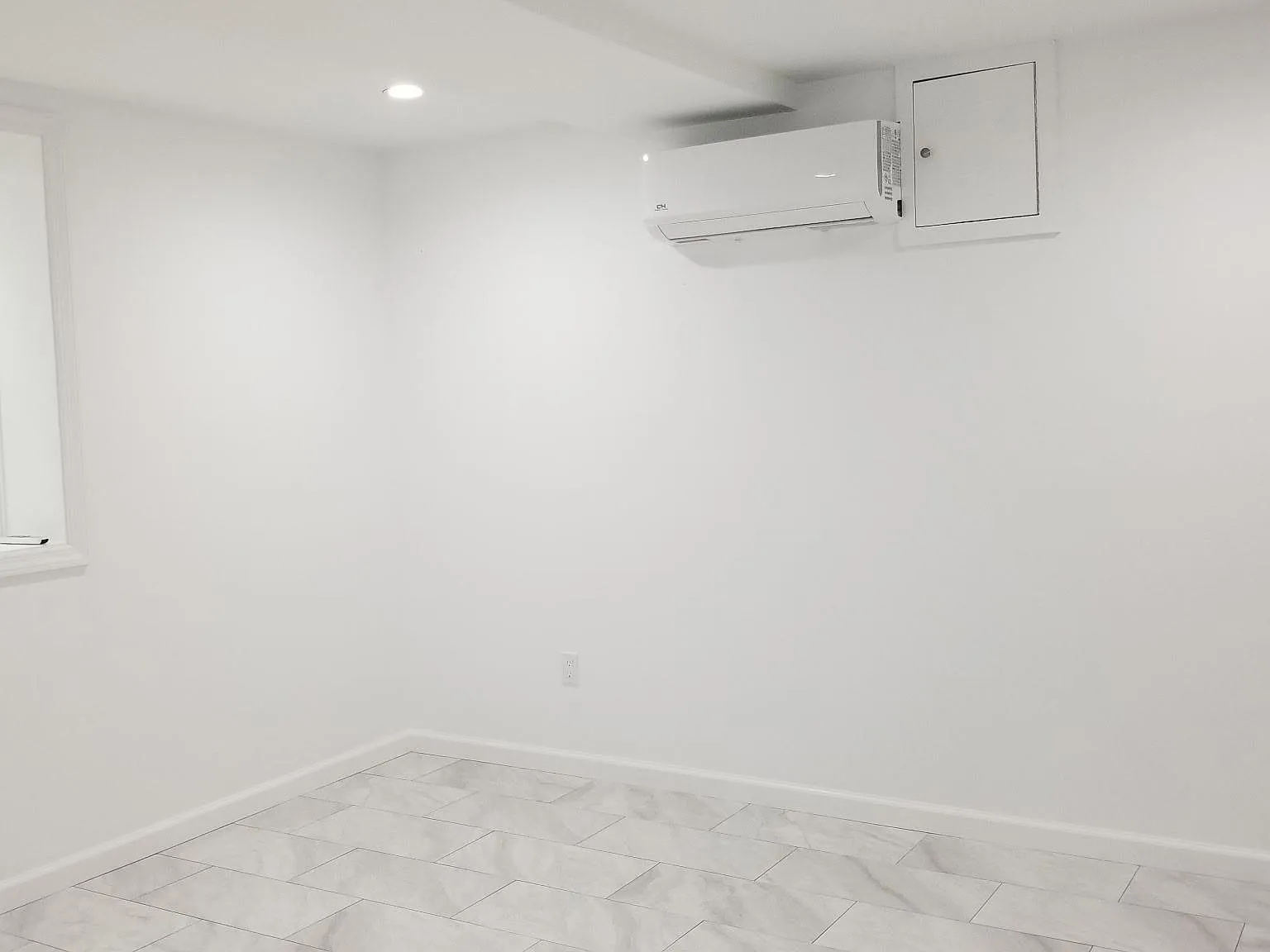 1 bed, 1.0 bath, 2103 sqft, $2,300 — Photo 4