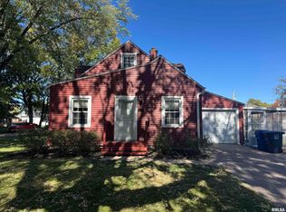 405 21st Ave, Moline, IL 61265