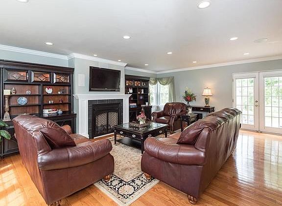 5th image of 12809 Glenbernie Ln