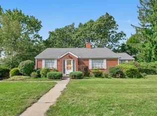 36 Sabin St, Springfield, MA 01151