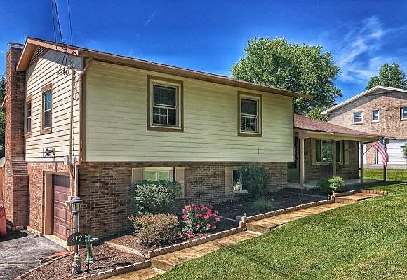 1st image of 212 Hemlock Ln