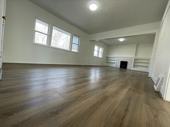 5th image of 183 E Kelsey Ave S #1144-200