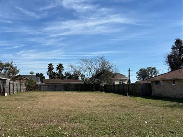 5527 Press Dr, New Orleans, LA 70126