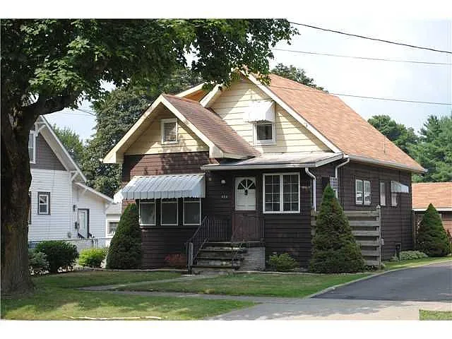 454 Seneca Rd photo 1