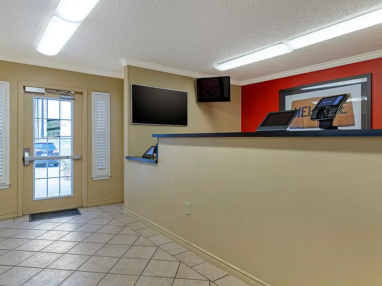 Lobby and Guest Check-in