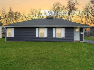 926 W 2nd St, Byron, IL 61010