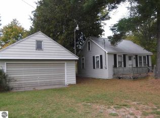 8496 W Bamfield Rd, South Branch, MI 48761