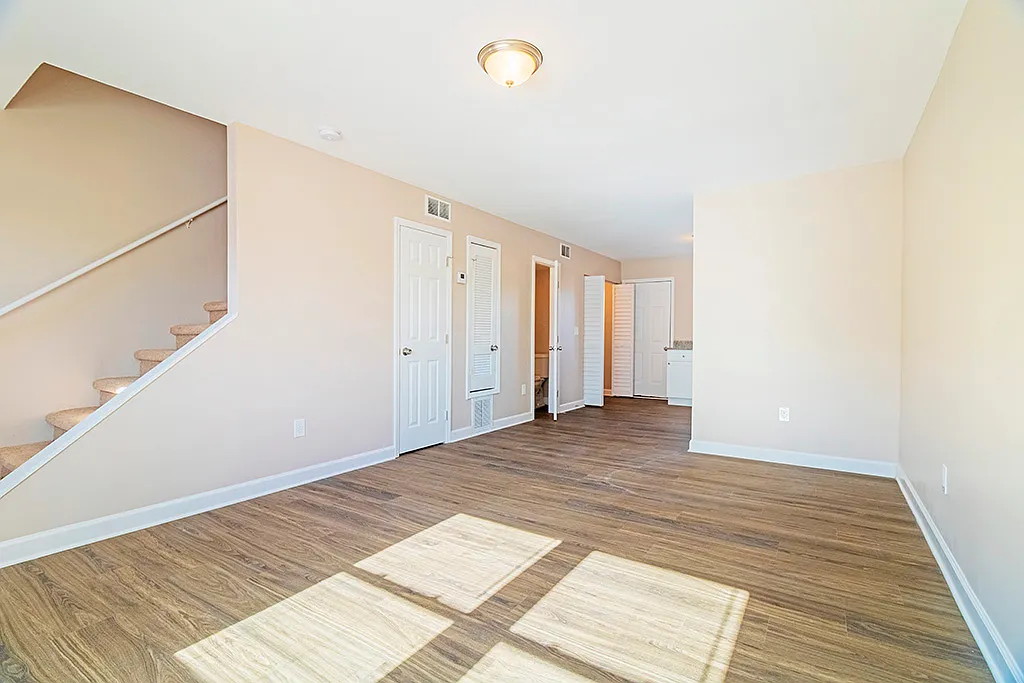 Bloomfield Townhomes — Photo 1
