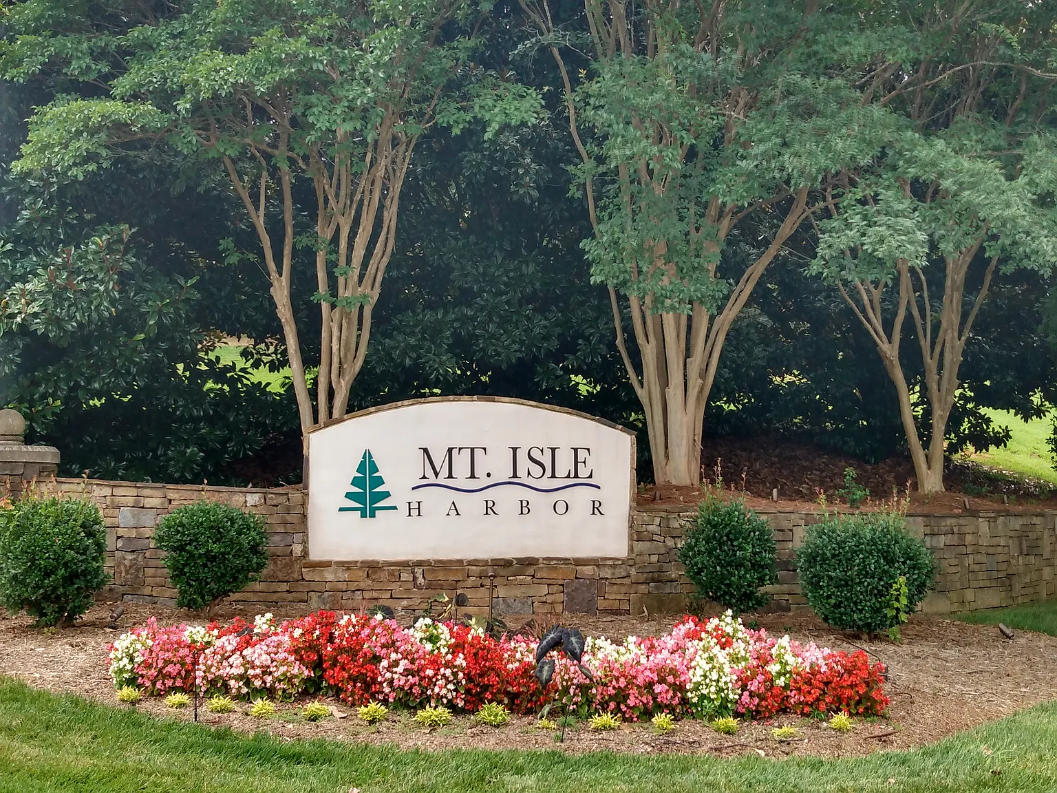 Mountain Park Dr, Charlotte — Photo 2