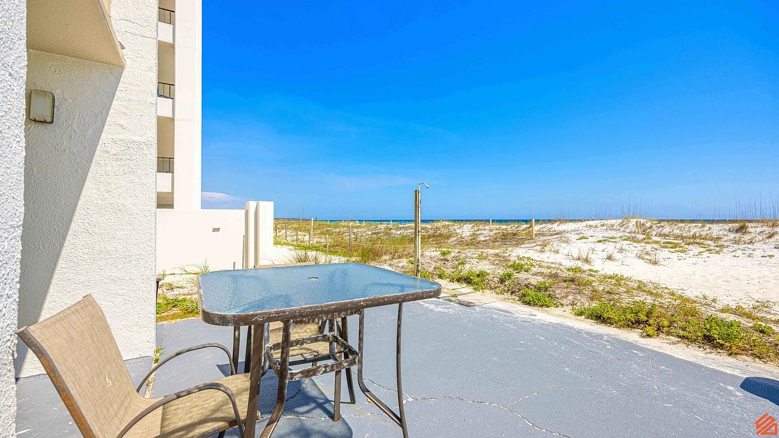 1 bed, 1.0 bath, 5801 sqft, $3,721 — Photo 4