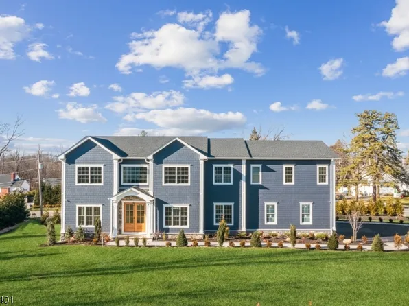 4 Goodhill Road, North Caldwell Boro, NJ 07006