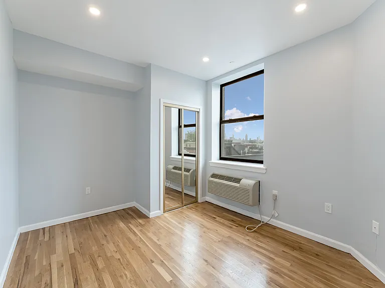 44 Sherman Ave #4B — Photo 18