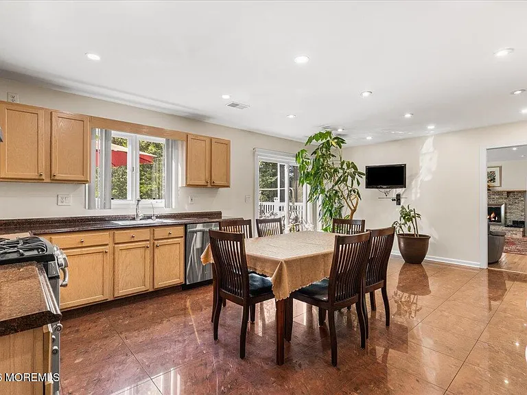 25 Ryan Rd — Photo 12