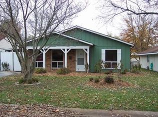 1425 Peace Dr, Belleville, IL