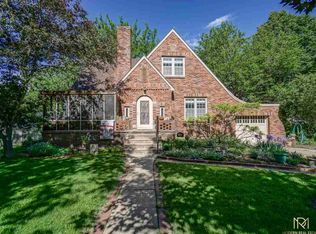 825 Forest Ave, Crete, NE 68333