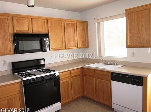 3rd image of 4905 River Splash Ave