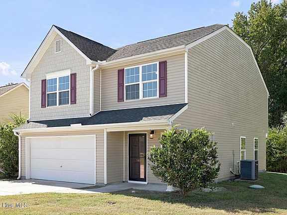 3rd image of 141 Backfield Place
