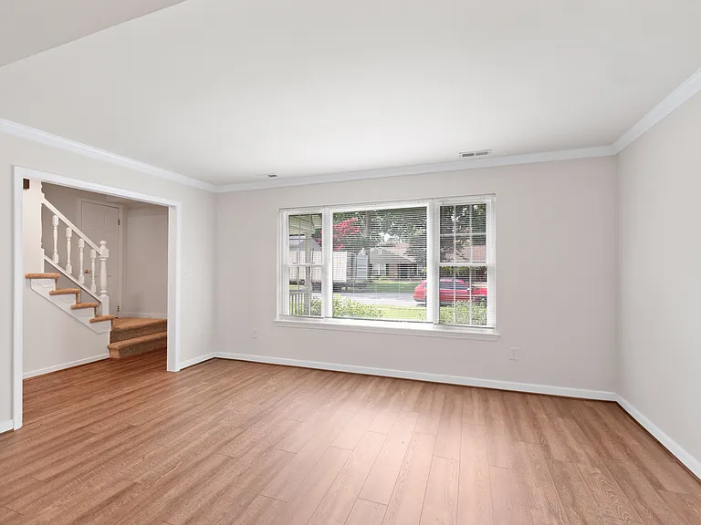1768 Olympic Dr — Photo 16