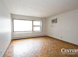 1827 F St #1X1, Lincoln, NE 68508