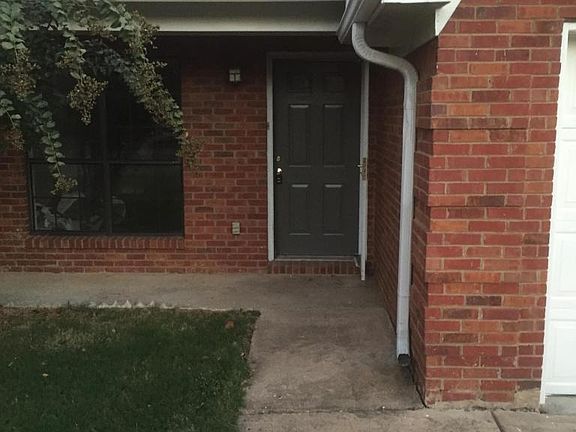 2nd image of 5872 Garden Walk W