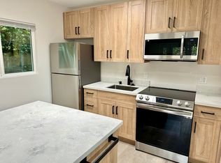 1347 Gates Ave #B, Manhattan Beach, CA 90266