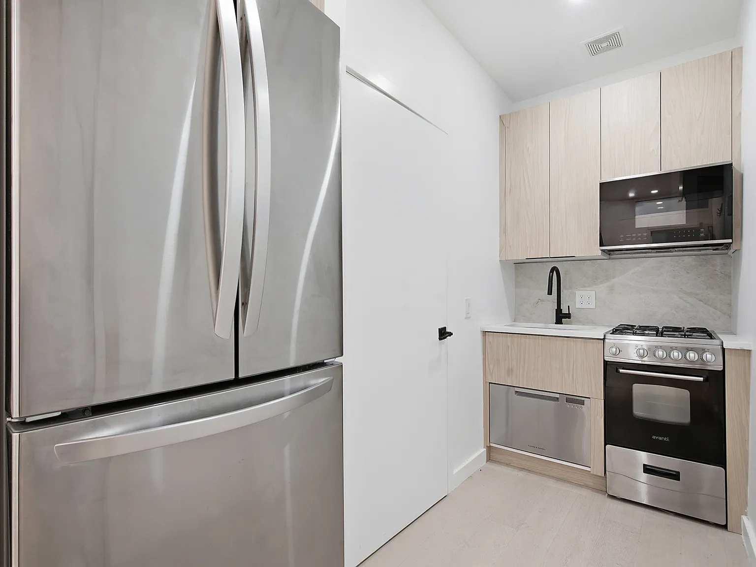 280 Mulberry Street — Photo 2
