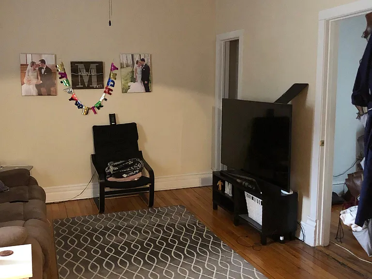 2130 N Damen Ave #2R — Photo 4