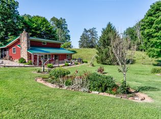 677 Fincastle Rd, La Follette, TN 37766