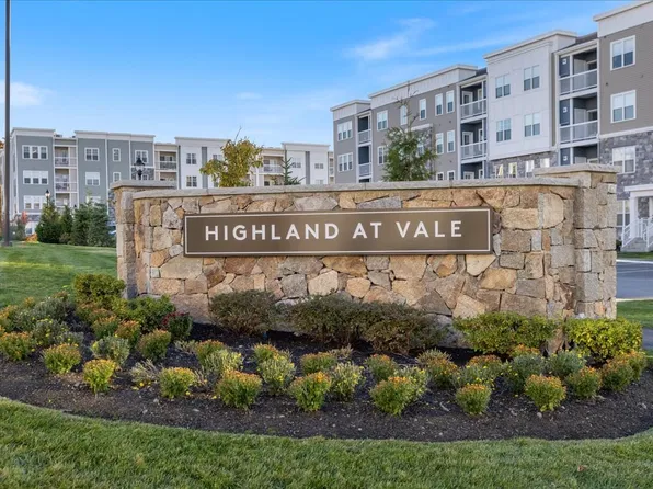 2 Stratton Dr #309, Woburn, MA 01801