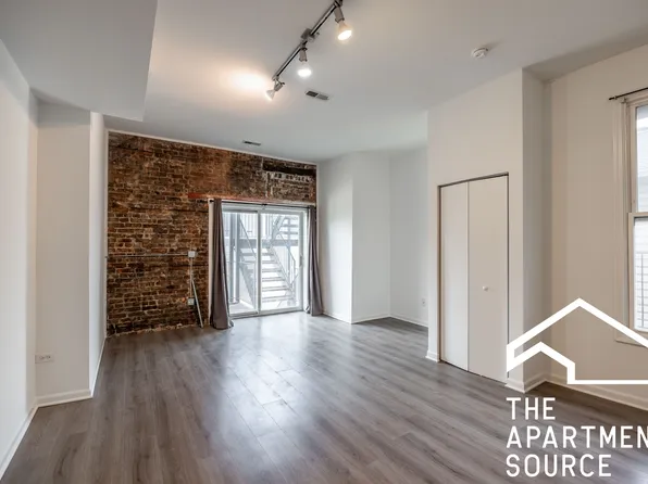2022 S Throop St APT 2W, Chicago, IL 60608