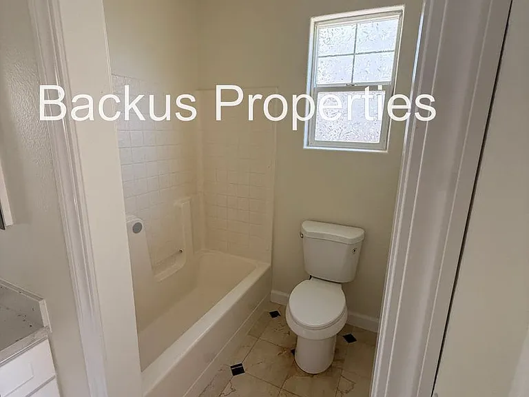 7 Moreno St — Photo 19
