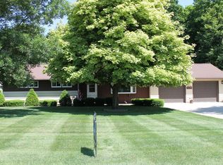 758 S State St, Mishicot, WI 54228