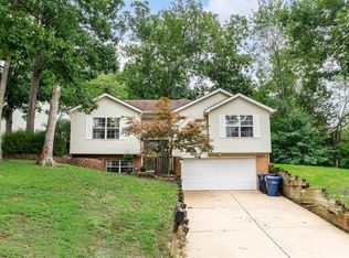 521 Oak Terrace Lake, Lake Saint Louis, MO 63367