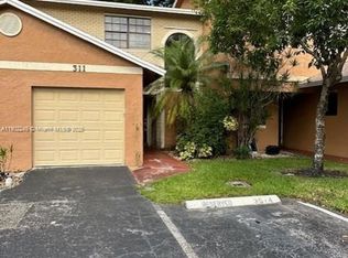 311 NW 103rd Ter, Hollywood, FL 33026