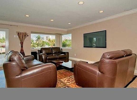 4th image of 16462 NE 34th Ave