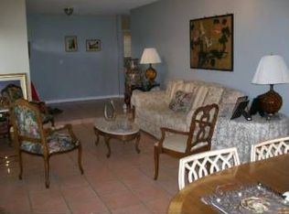 9531 SW 17th St, Miami, FL 33165