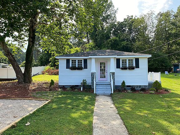 3rd image of 204 Debra Dr