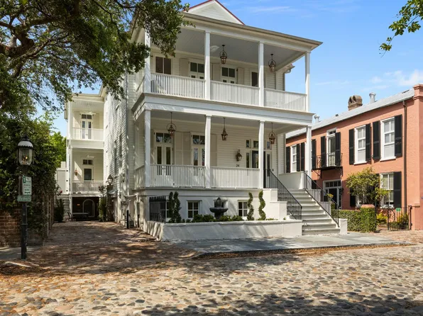 24 Chalmers St, Charleston, SC 29401