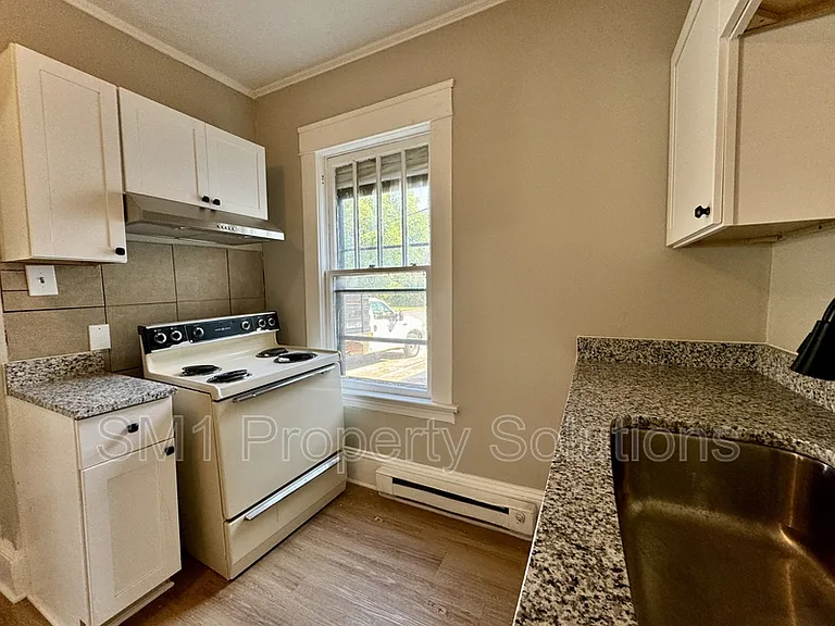 702 Silver Ave #A — Photo 6