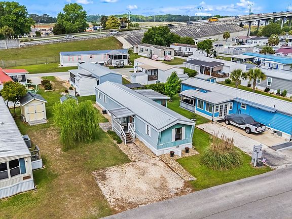 2nd image of 1017 Foxfire Dr.