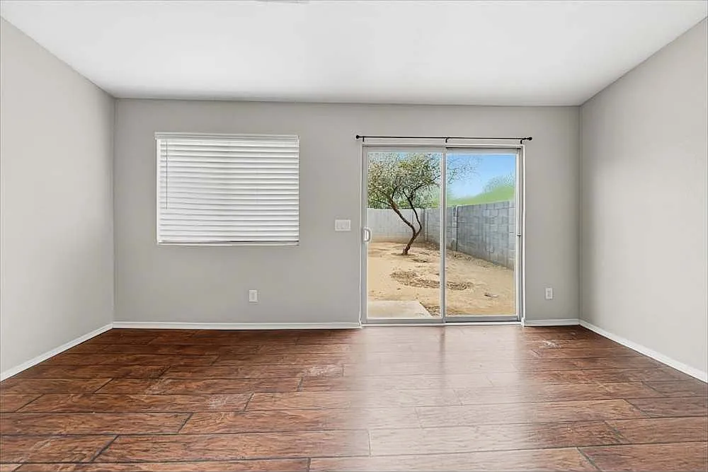 3 bed, 1308 sqft, $19,590 — Photo 4