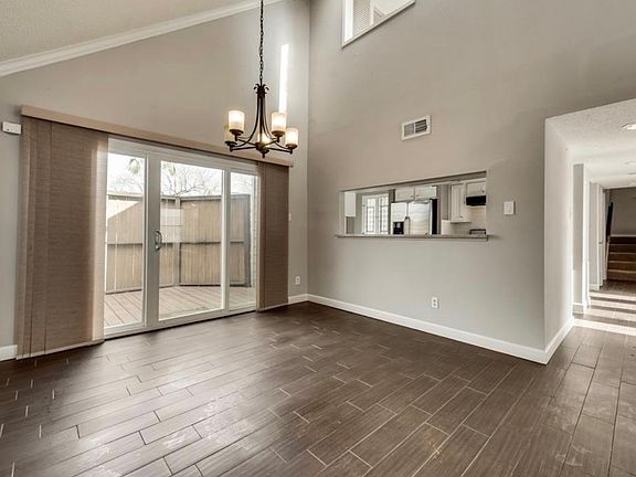 4th image of 5007 Autumn Forest Dr