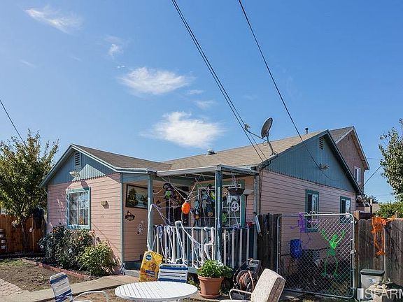 3rd image of 2781 20th St