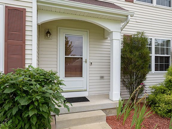 3rd image of 7391 Milan Dr