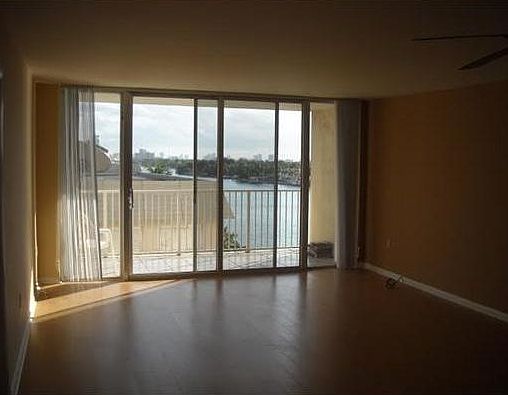 2nd image of 5838 Collins Ave APT 4G